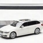 BMW 335i F31 Touring Alpine Blanco Paragon 1:18 - image 8 of 8