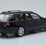 BMW 540 E39 Touring M Package Negro Otto 1:18 - image 2 of 6