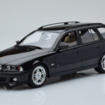 BMW 540 E39 Touring M Package Negro Otto 1:18