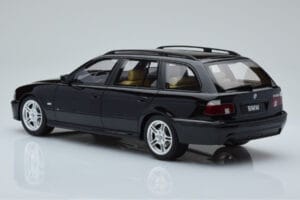 BMW 540 E39 Touring M Package Negro Otto 1:18 OT1013 Resina - imagen 5 de 6