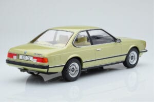 BMW 628 CSi E24 Verde Claro MCG 1:18 MCG18163 Metal - imagen 2 de 5