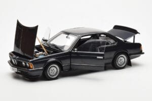 BMW 635 CSi E24 Diamant Negro Metálico AUTOart 1:18 70521 Metal - imagen 2 de 8