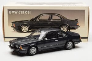 BMW 635 CSi E24 Diamant Negro Metálico AUTOart 1:18 70521 Metal - imagen 8 de 8