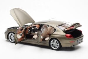 BMW 650i F06 Gran Coupe Frozen Bronce Metallic Paragon 1:18 80432218742 Metal - imagen 5 de 8