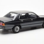 BMW 733i E23 Negro Metallic KK-Scale 1:18 - image 2 of 6