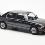 BMW 733i E23 Negro Metallic KK-Scale 1:18 - image 4 of 6