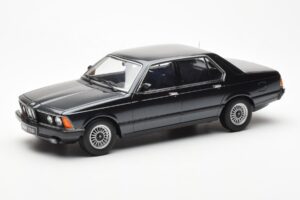 BMW 733i E23 Negro Metallic KK-Scale 1:18 KKDC180101
