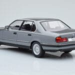 BMW 7 Series E32 740i Plata MCG 1:18 MCG18161 Metal - image 4 of 5