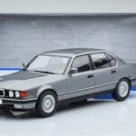 BMW 7 Series E32 740i Plata MCG 1:18 MCG18161 Metal - image 5 of 5