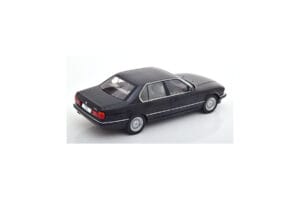 BMW 750i E32 Negro MCG 1:18 MCG18162 Metal - imagen 2 de 3