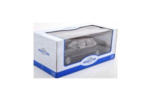BMW 750i E32 Negro MCG 1:18 MCG18162 Metal - imagen 3 de 3