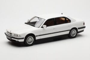BMW 750iL E38 Asia Exclusive Blanco Otto 1:18 OT836