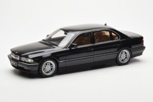 BMW 750iL E38 Negro Otto 1:18 OT609