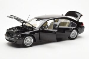 BMW 760Li E66 Negro Kyosho 1:18 08572BK Metal - imagen 2 de 9