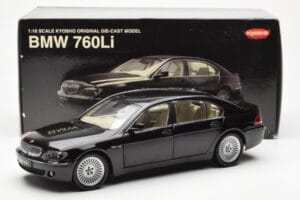 BMW 760Li E66 Negro Kyosho 1:18 08572BK Metal - imagen 9 de 9