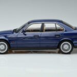 BMW Alpina B10 4.6 E34 Azul MCG 1:18 MCG18230 Metal - image 3 of 6