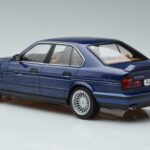 BMW Alpina B10 4.6 E34 Azul MCG 1:18 MCG18230 Metal - image 5 of 6