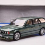 BMW Alpina B10 E34 Touring Verde Oscuro MCG 1:18 - image 6 of 6