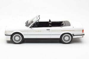 BMW Alpina C2 2.7 E30 Descapotable Blanco MCG 1:18 MCG18383 Metal - imagen 3 de 6
