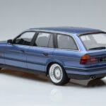 BMW Alpina B10 E34 4.0 Touring Azul Otto 1:18 OT944 Resina - image 5 of 6