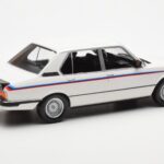 BMW M535i E12 Blanco Norev 1:18 - image 2 of 5