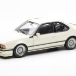 BMW M635 CSi E24 Blanco Dealer Edition AUTOart 1:18
