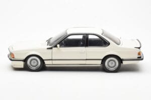 BMW M635 CSi E24 Blanco Dealer Edition AUTOart 1:18 80430145829 Metal - imagen 4 de 8