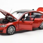 BMW M3 Competition F80 Sakhir Naranja Norev 1:18 - image 2 of 8