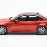 BMW M3 Competition F80 Sakhir Naranja Norev 1:18 - image 4 of 8