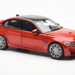 BMW M3 Competition F80 Sakhir Naranja Norev 1:18 - image 6 of 8