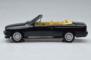 BMW M3 E30 Descapotable Negro Otto 1:18 OT1012 Resina - imagen 3 de 6
