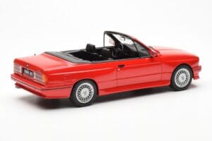 BMW M3 E30 Descapotable Rojo Otto 1:18 OT077 Resina - imagen 2 de 6
