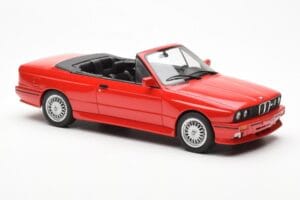 BMW M3 E30 Descapotable Rojo Otto 1:18 OT077 Resina - imagen 4 de 6
