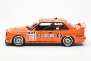 BMW M3 E30 #19 A. Hahne Jägermeister DTM 1992 AUTOart 1:18 89248 Metal - imagen 4 de 8