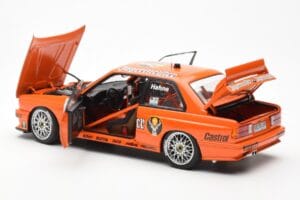 BMW M3 E30 #19 A. Hahne Jägermeister DTM 1992 AUTOart 1:18 89248 Metal - imagen 5 de 8