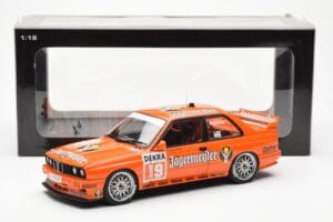 BMW M3 E30 #19 A. Hahne Jägermeister DTM 1992 AUTOart 1:18 89248 Metal - imagen 8 de 8
