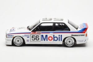 BMW M3 E30 #56 P. Brock / J. Richards Mobil Bathurst 1000 1988 AUTOart 1:18 88847 Metal - imagen 4 de 9