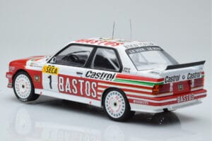 BMW M3 E30 Bastos #1 R. Ravaglia / E. Pirro / E. Van de Poele 24 Hours of Spa 1991 IXO 1:18 18RMC081A Metal - imagen 5 de 6