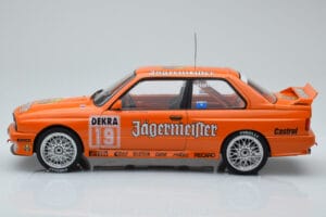 BMW M3 E30 Jagermeister #19 A. Hahne DTM Nurburgring 1992 IXO 1:18 18RMC082A Metal - imagen 3 de 6
