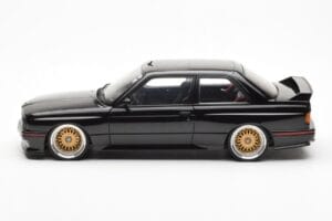 BMW M3 E30 Sport Evolution Negro Custom Wheels AUTOart 1:18 70562 Metal - imagen 4 de 8