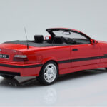 BMW M3 E36 Descapotable Rojo Otto 1:18 - image 2 of 6
