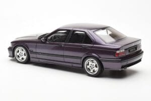 BMW M3 E36 Violeta Otto 1:18 OT307 Resina - imagen 5 de 6