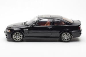 BMW M3 E46 Negro AUTOart 1:18 70541 Metal - imagen 4 de 8