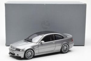 BMW M3 E46 CSL Gris Kyosho 1:18 80430302734 Metal - imagen 8 de 8