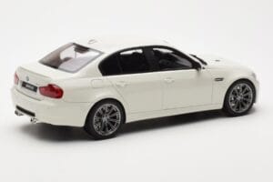 BMW M3 E90 Berlina Blanco GT Spirit 1:18 GT053 Resina - imagen 2 de 6