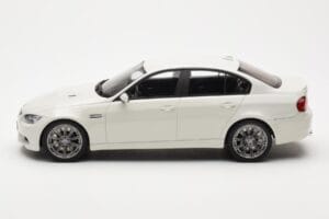 BMW M3 E90 Berlina Blanco GT Spirit 1:18 GT053 Resina - imagen 3 de 6