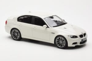 BMW M3 E90 Berlina Blanco GT Spirit 1:18 GT053 Resina - imagen 4 de 6