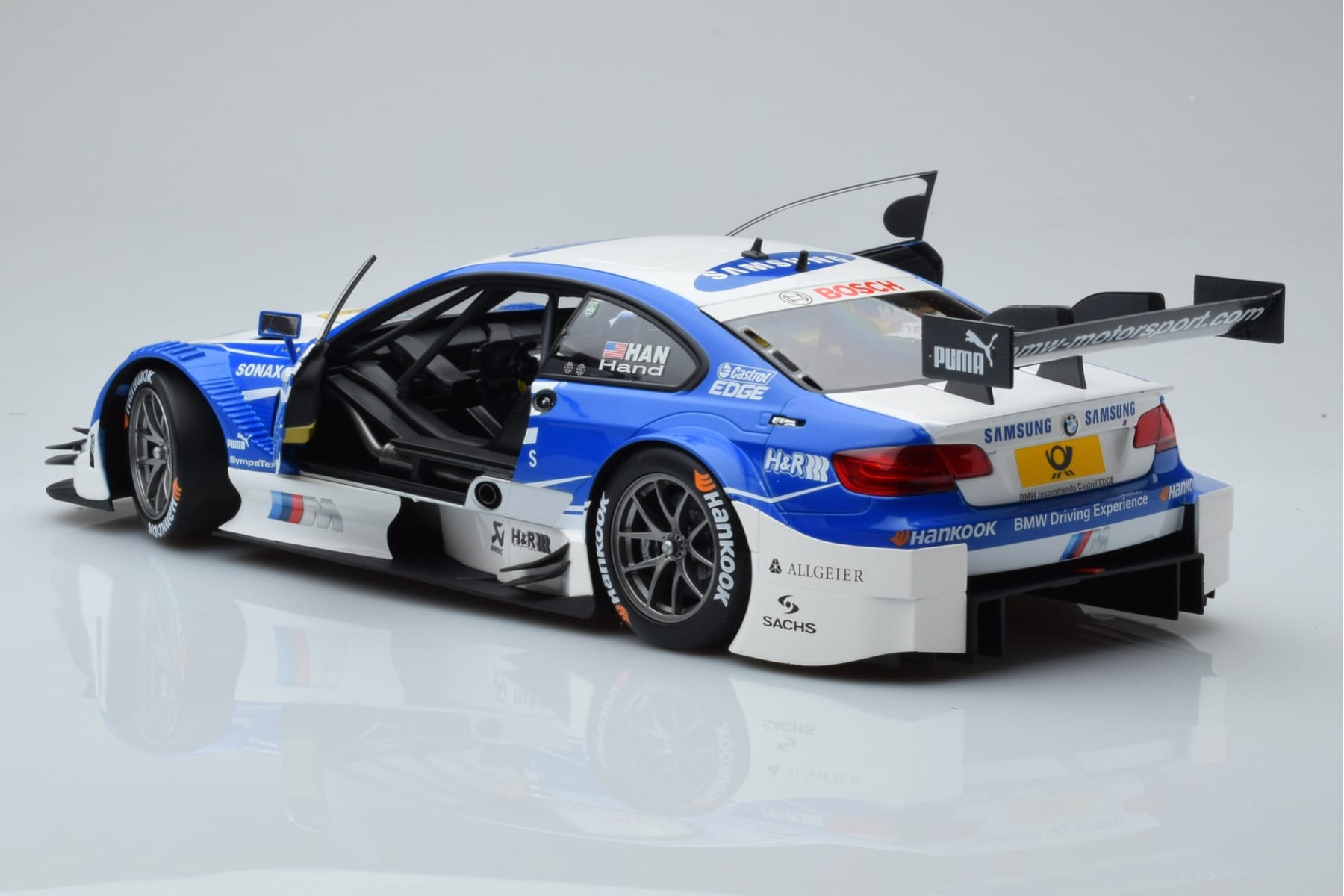 BMW M3 #2 BMW Team RMG A.J. Hand DTM 2012 Minichamps 1:18 100122202 Metal - imagen 7 de 8