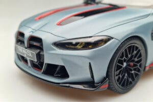 BMW M4 CSL G82 Gris GT Spirit 1:18 GT427 Resina - imagen 6 de 8