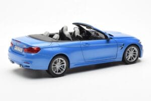 BMW M4 F83 Cabriolet Yas Marina Azul Paragon 1:18 80432339612 Metal - imagen 3 de 8